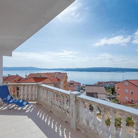 Stunning Apartment In Crikvenica With Wifi Bagian luar foto