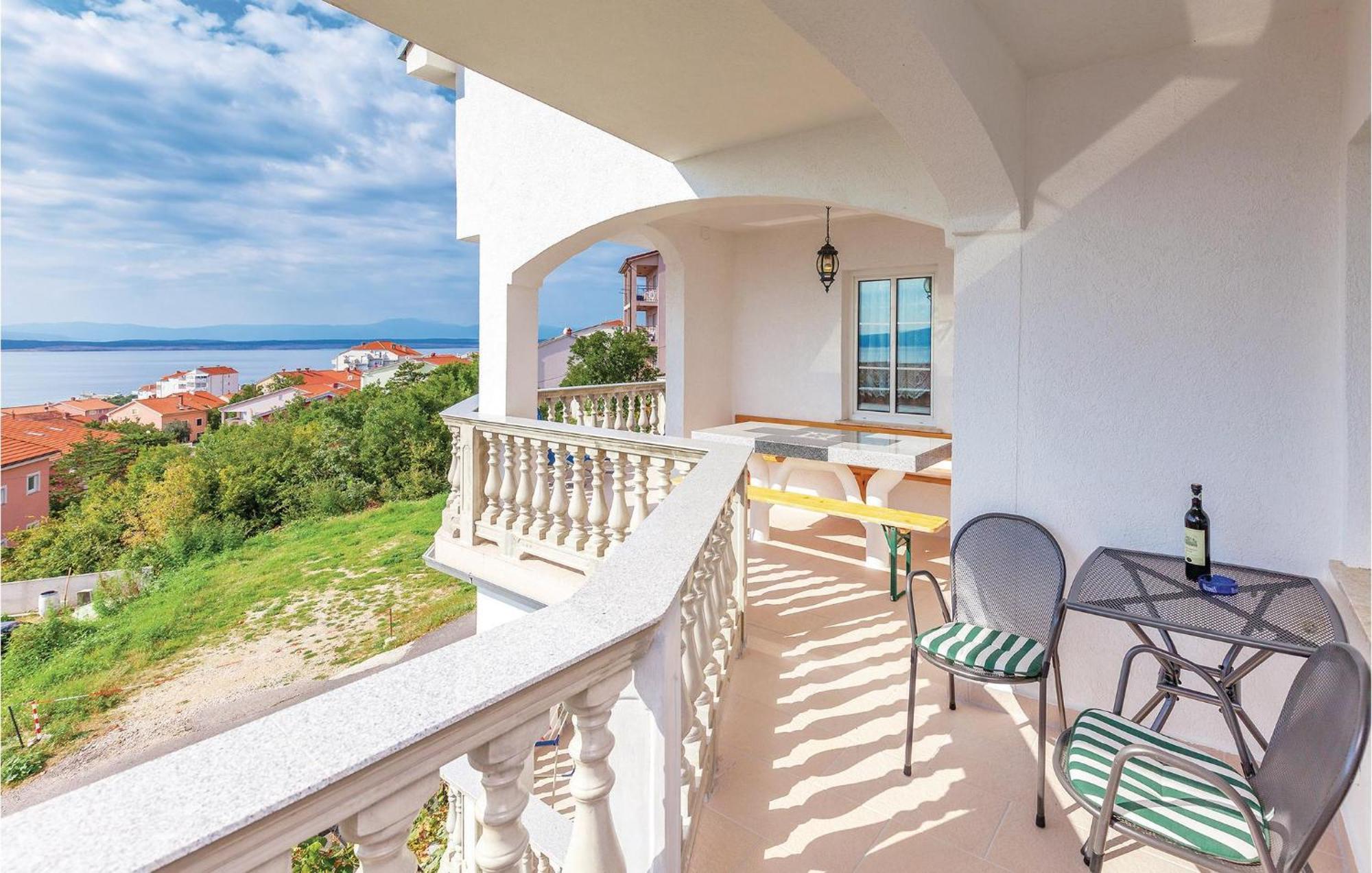 Stunning Apartment In Crikvenica With Wifi Bagian luar foto